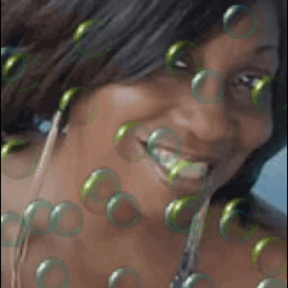 Meet your Posher, Levora - Picture 2 of 2